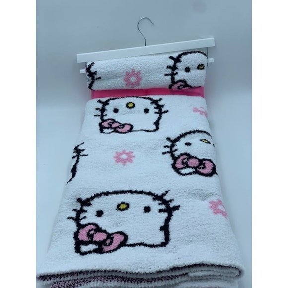 Hello Kitty Spring Soft Decorative Reversible Throw Blanket 50” x 70” - Picture 3 of 7